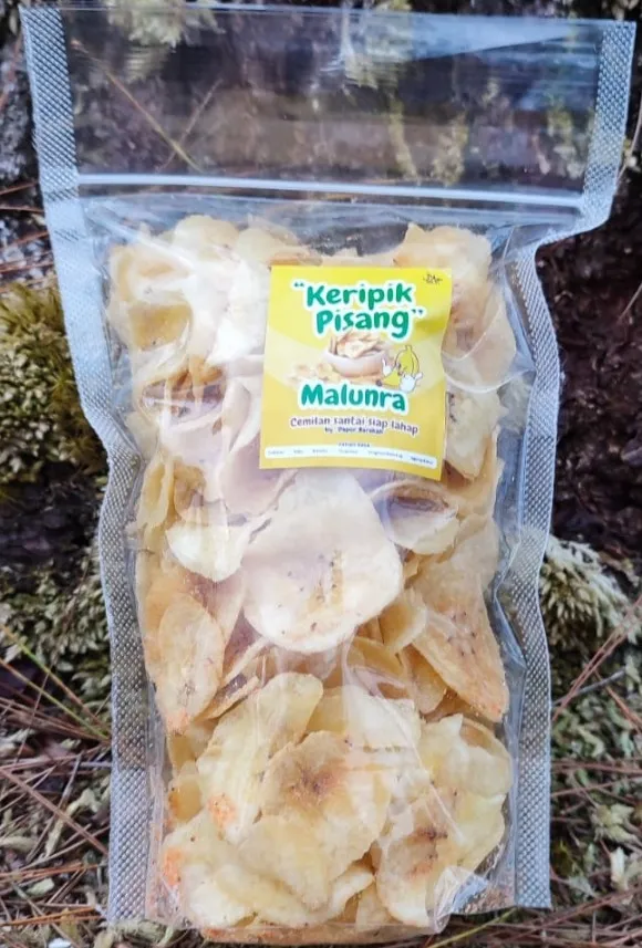 Keripik pisang rasa balado